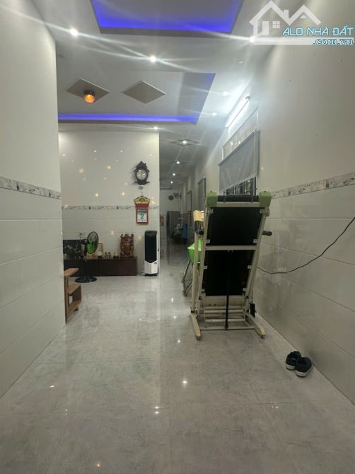 NHÀ MÁI THÁI DIÊN AN 160M CHỈ 2 TỶ 750TR - 1