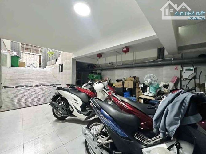 NHÀ 1/ PHAN TÂY HỒ  ‘ 130 m ‘ 5.4 x 24 m GiÁ 23 Tỏi TL HẺM  xe hơi  Q Phú nhận ‘ ‘    Mô T - 1