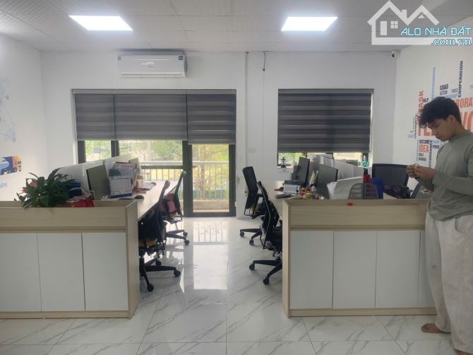 Cho thuê nhà ở Xuân Phương Tasco, oto tải đỗ tránh, 90m2x3T, thông sàn - 2