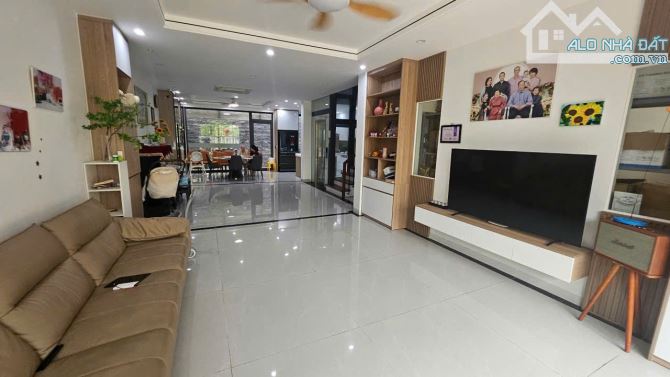Cho thuê biệt thự Dương Nội, 160m2, 4 tầng, thang máy, đủ nội thất đẹp - 2