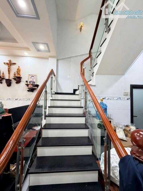 Nhà Mặt tiền Trần Thị Hè- Hiệp Thành- Q.12 -100m2- 5phòng ngủ- chỉ 7ty5 - 2