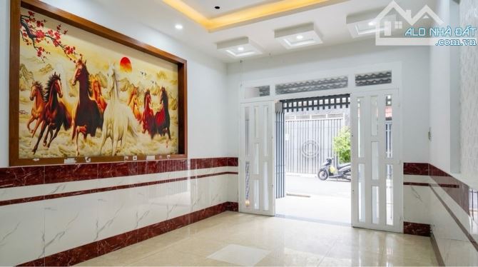 BÁN NHÀ ĐỐI DIỆN HIỆP THÀNH CITY Q12 60m2, 4 TẦNG 4PN, HẺM XE HƠI KHU NHÀ GIÀU, 5.X TỶTL - 3