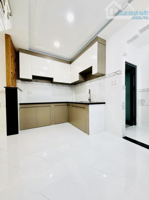 Bán Nhà Q12 - 53M2( 4 x13)- 2Tầng- HXH- Chỉ 3,13 Tỷ. - 4