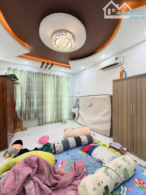 Nhà Mặt tiền Trần Thị Hè- Hiệp Thành- Q.12 -100m2- 5phòng ngủ- chỉ 7ty5 - 5