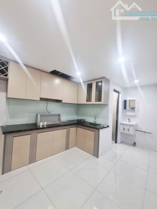 NHÀ ĐẸP HẺM XE HƠI PHAN VĂN HỚN THÔNG TRƯỜNG CHINH - GIÁ nhỉnh 4 tỷ TL - 45m2 - 8