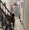 Cho thuê nhà 4 tầng 35m 5 Phòng ngủ  đầu ngõ 32 Phố Chùa Hà