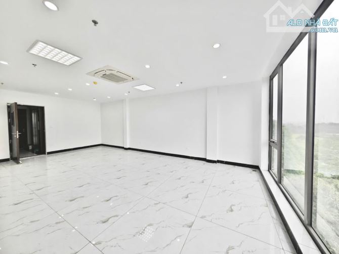 Cho thuê văn phòng Hoàng Văn Thái 45m2 giá 7tr