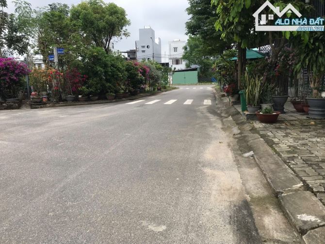 - Bán đất đường Đào Sư Tích, Hòa Minh, Liên Chiểu, DT 90M2 – Giá 4.8 Tỷ TL