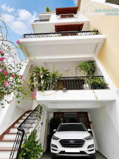 Biệt Thự Mới Đẹp Nguyễn Văn Trỗi, 5m x 20m, 5 Tầng, 8PN, Tháng Máy, Gara Oto. Full nội thấ
