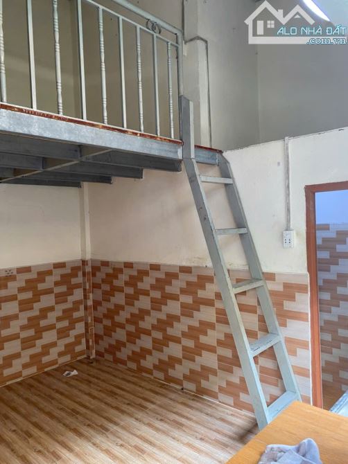 Cho thuê phòng trọ 18m² tầng trệt, có gác lửng ,sạch sẽ,thoáng mát tại Thủ Đức