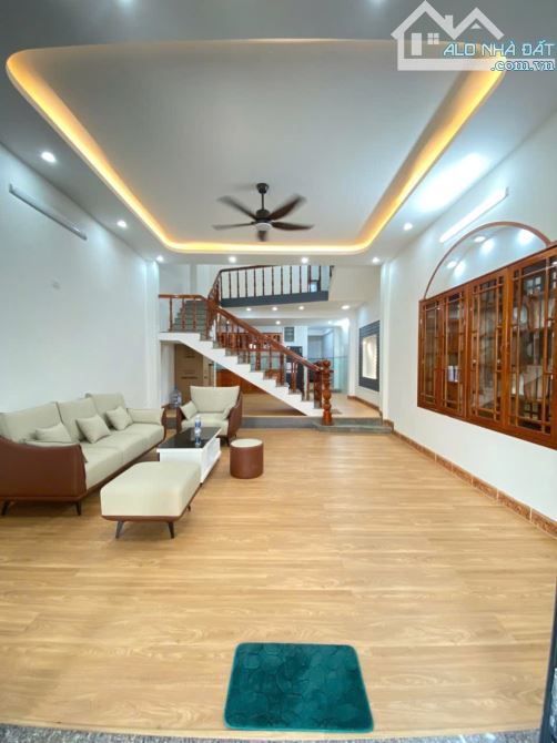 GIÁ TỐT: bán nhà đẹp 2 tầng mặt tiền đường lớn 7m5 27 Hoài Thanh, vào ở được ngay - 1