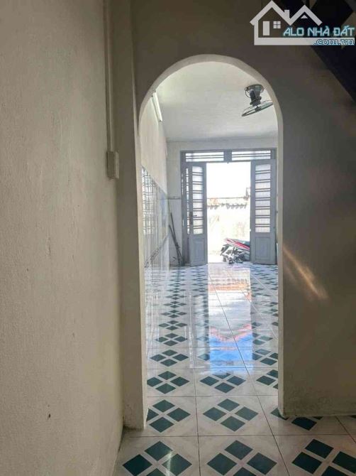 NHÀ 2 TẦNG ĐÚC - SHR - HẺM XE HƠI - BÀ ĐIỂM, HÓC MÔN – CHỈ 2.9 TỶ - 3