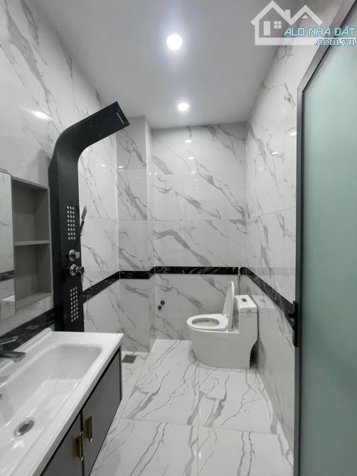 🔥 NHÀ MỚI XÂY HẺM XE HƠI 10M - THÔNG RA LÊ THỊ HÀ, THÔNG TÔ KÝ - 3