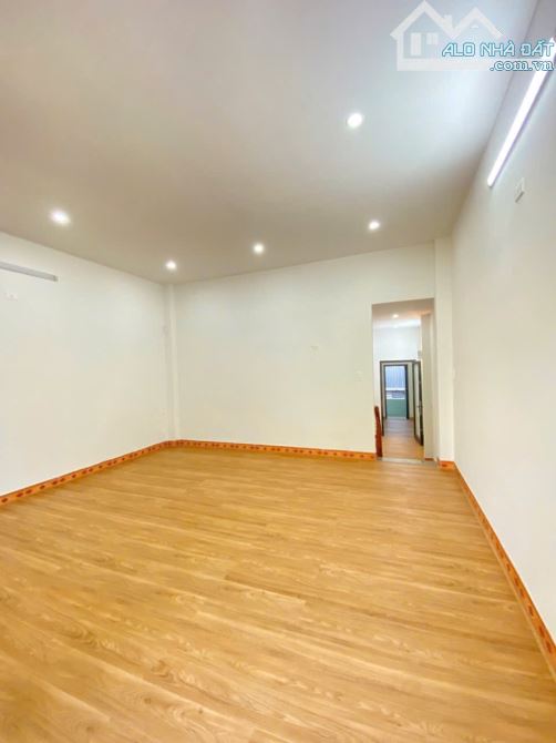 GIÁ TỐT: bán nhà đẹp 2 tầng mặt tiền đường lớn 7m5 27 Hoài Thanh, vào ở được ngay - 4