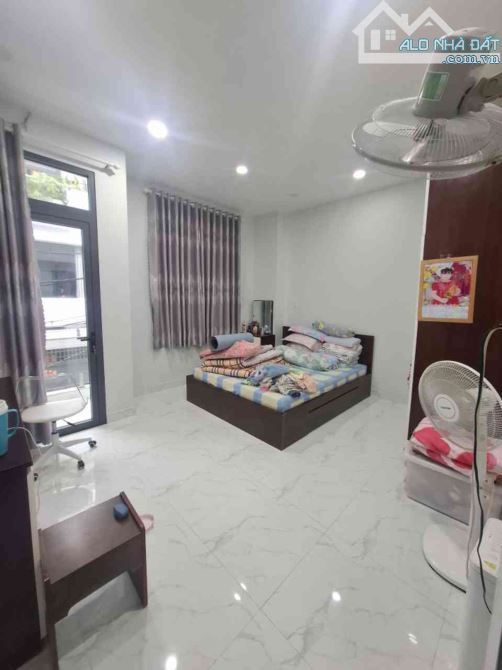 54M2 NGANG 4.6M RỘNG THOÁNG- NHÀ 3 TẦNG BTCT- 3PN- HXH MÃ LÒ THÔNG LÊ VĂN QUỚI- CHỈ 5,X TỶ - 5