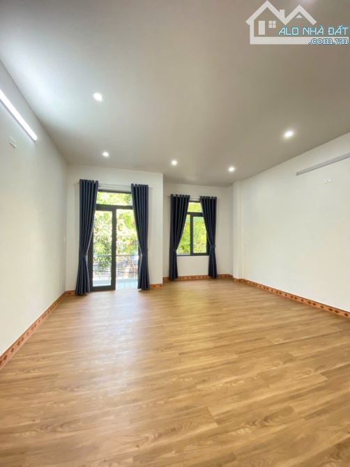 GIÁ TỐT: bán nhà đẹp 2 tầng mặt tiền đường lớn 7m5 27 Hoài Thanh, vào ở được ngay - 5