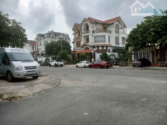 Q12- Bán Biệt Thự 4 Tầng Lô Góc 2 Mặt Tiền Thới An (13x20), 243m². Giá: 20,7 tỷ TL.SHR. - 9