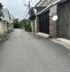 NHÀ SÁT PHẠM VĂN ĐỒNG LINH TÂY- HXH NÉ NHAU- NGANG 8,85M- 139M2- 8,7 TỶ