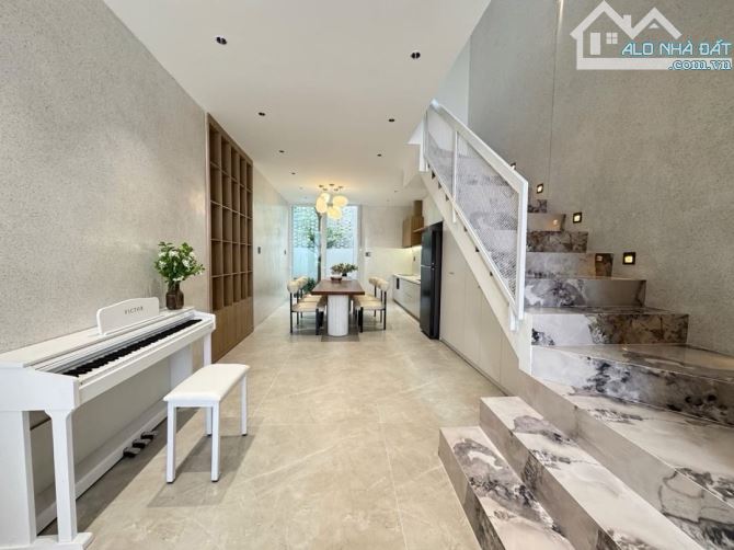 NHÀ 3 TẦNG NAM VIỆT Á – Ô TÔ TRÁNH – SẴN DT 35TR/THÁNG - 63M2 NỞ HẬU - 1