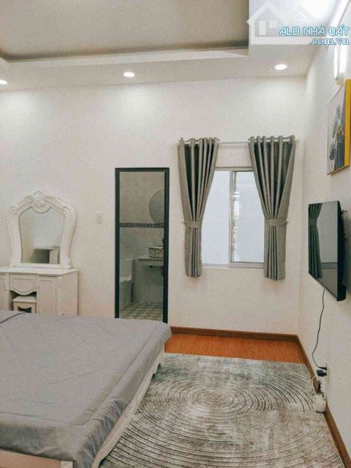 Mặt tiền kinh doanh 4 tầng 4x18 sổ sẵn sang tên ngay 9.8ty - 2