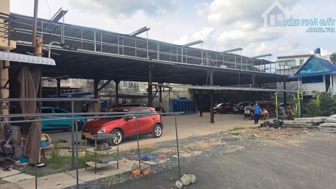 Nhà mặt tiền Nguyễn Văn Quá và kênh tham Lương, diện tích 1100m2, Giá chỉ 78 tỷ - 2