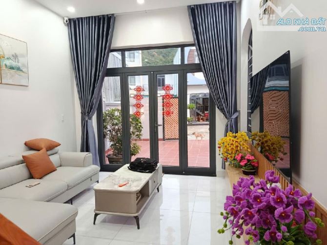 BÁN BIỆT THỰ SÂN VƯỜN 510M²- MT 17.5M- 2 TẦNG ĐẸP-HÒA KHÁNH ĐÀ NẴNG GIÁ 7 TỶX - 2
