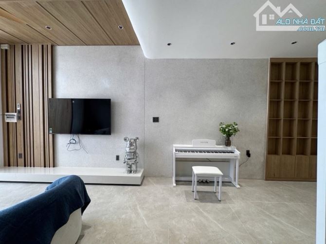 NHÀ 3 TẦNG NAM VIỆT Á – Ô TÔ TRÁNH – SẴN DT 35TR/THÁNG - 63M2 NỞ HẬU - 2
