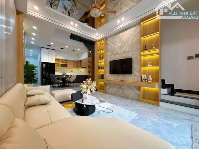 🔥 NHÀ 3 TẦNG MẶT TIỀN PHÚ XUÂN  – 90M² – GIÁ CHỈ 8,19 TỶ 🔥