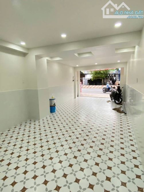 bán nhà mặt tiền Huỳnh Tấn Phát - Nhà Bè DT 3,7 x10,5 m giá 6.99 tỷ - 1