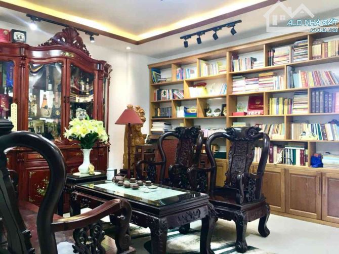 Bán nhà mặt tiền Mizuki Park BChánh 5x21m 1 trệt 4 lầu thang máy DT sàn 346,9m² giá 18,8ỷ - 2