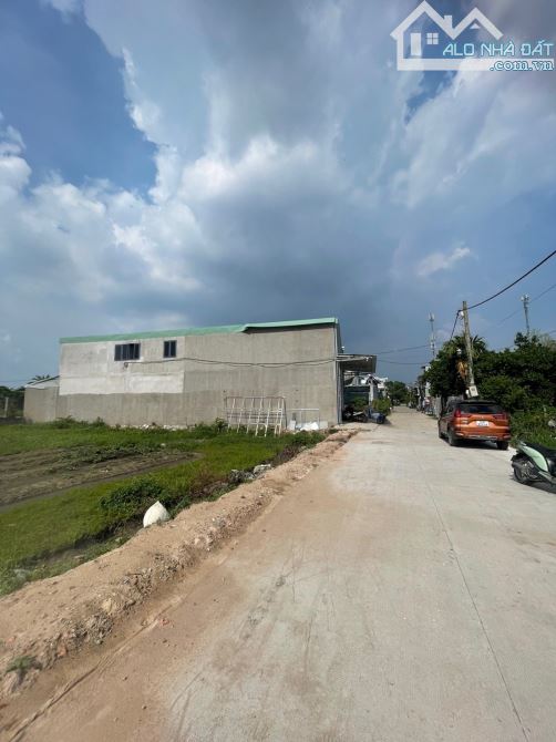 Bán 2 lô đất liền kề số 9 &10 thuộc xã Xuân Thới Sơn 95m², sổ hồng riêng, 100% thổ cư, đườ - 2