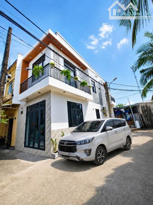 NHÀ TRỆT LẦU MỚI ĐẸP GÓC 2 MẶT TIỀN HẺM 6 BÙI HỮU NGHĨA BÌNH THỦY