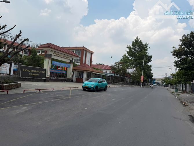 Bán đất thổ cư Thuận Giao Thuận An 940m, phù hợp kho xưởng kinh doanh, chdv , sát Legacy
