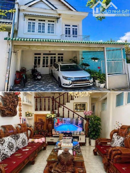 Nhà Đà Lạt 100m2 - 4 tỷ 8 - đường ô tô - sân đậu ô tô - Gần Trung Tâm