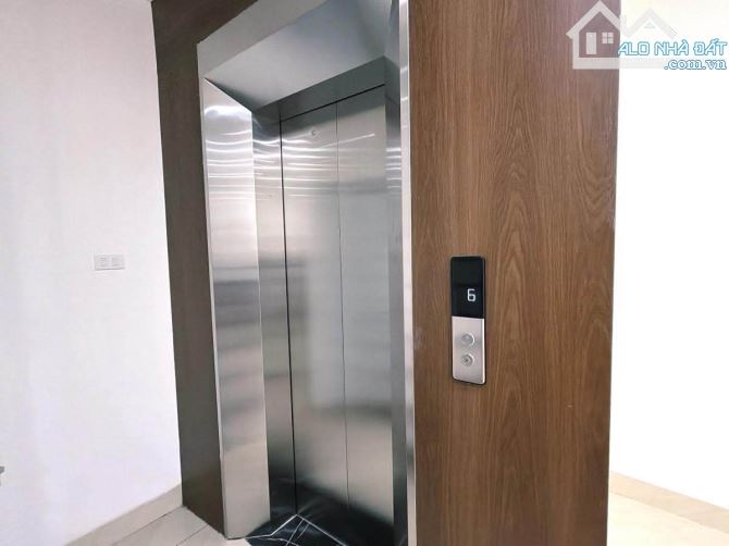 Nhà đẹp 45m -6 tầng thang máy,ở ngay cần bán gấp phố  Nguyễn Ngọc Vũ giá 13 tỷ - 2