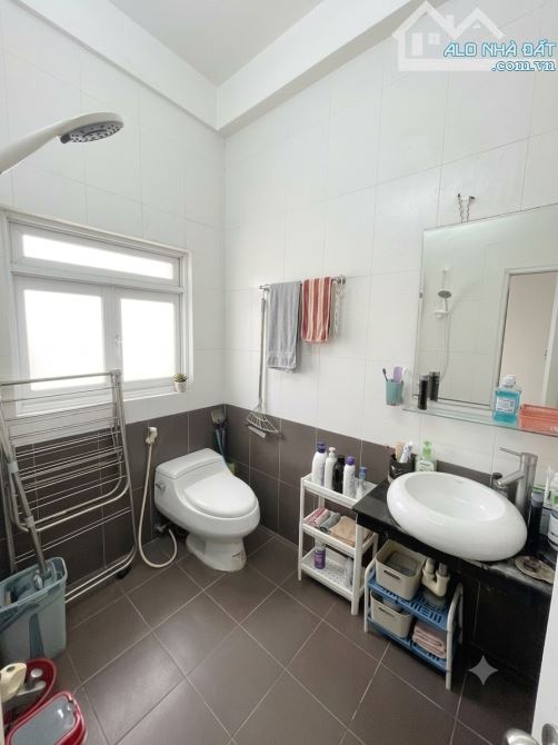 Nhà đẹp 4 tầng x 78m2 HXH Thành Thái - cư xá Đồng Tiến - 4