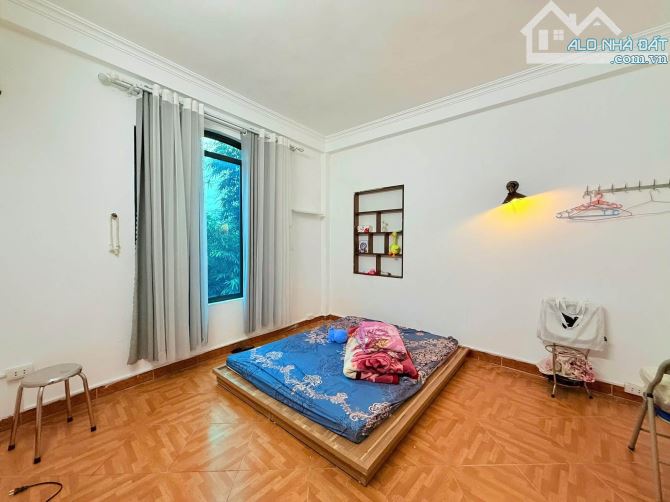 6.4 TỶ – 24M2 – 4 TẦNG – SÂN RỘNG – TÂN MAI – NGUYỄN CHÍNH - 12
