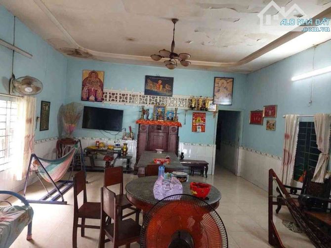 MẶT TIỀN KINH DANH NGUYỄN HỮU TRÍ GẦN CHỢ ĐỆM NGANG 8,4 DÀI 27 GIÁ CHỈ8,5 TỶ - 2