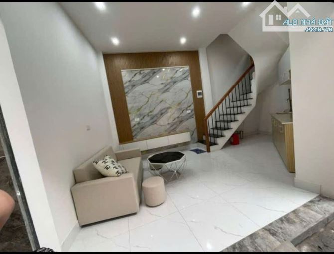4.6 TỶ – 17/20M2 – 4 TẦNG – LÔ GÓC – 3 THOÁNG – GIÁP NHỊ – THỊNH LIỆT – HOÀNG MAI - 5