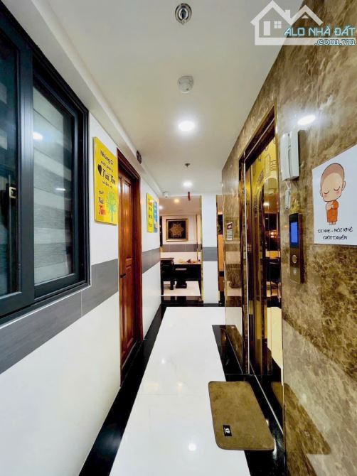 Giảm 1 tỷ ! Nhà đẹp 4 tầng 15 phòng 2 mặt tiền vừa ở vừa cho thuê gần sân bay Tân Sơn Nhất 4