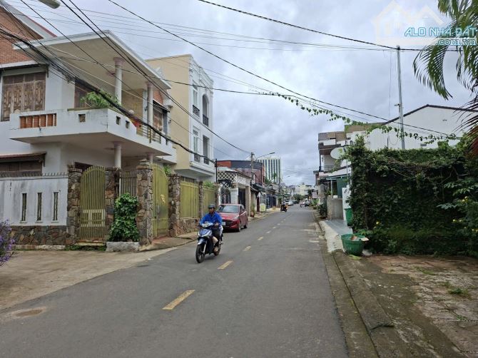 Đất mặt tiền Yni Ksor trung tâm BMT đối diện Coopmart - 2