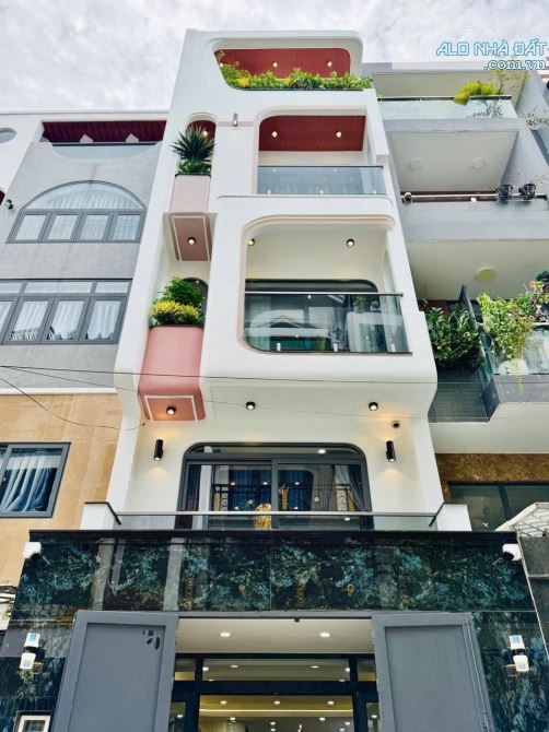 XOAY VỐN BÁN NHANH NHÀ NGUYỄN TIỂU LA, QUẬN 10. GIÁ:4,36Tỷ/5x12,7m. 4LẦU. SỔ HỒNG RIÊNG 2