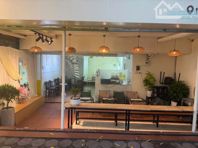 Sang Nhượng Cafe Ngõ Đặng Văn Ngữ - Đống Đa giá 13 triệu. - 1