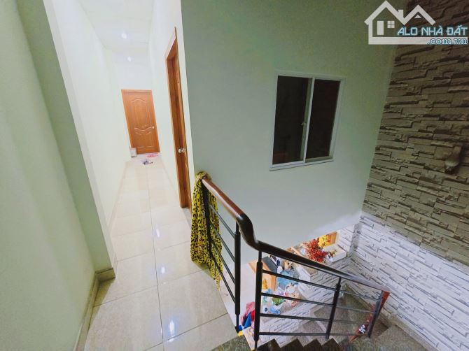 BÁN NHÀ 2 TẦNG 3PN, HẺM XE HƠI, SỔ HỒNG RIÊNG HOÀN CÔNG - 2