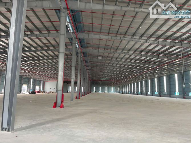Cho thuê kho xưởng gần KCN Quất Động 2500m2, 3000m2,5500m2