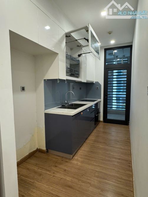 Cho thuê CC METROPOLIS Liễu Giai, 100M2, 3PN đối diện KS DAEWOO 2
