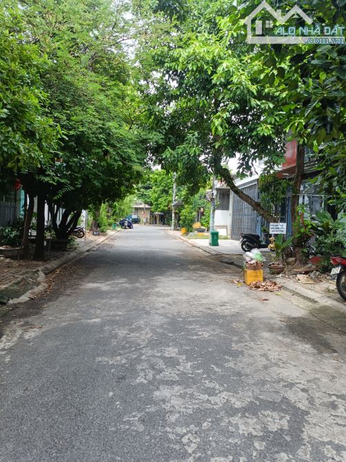 Đất mặt tiền đường 5m5 Chơn Tâm 3 cạnh Đại Học Sư Phạm. S= 102m2 ngang 5m.Giá: 4.55 tỷ