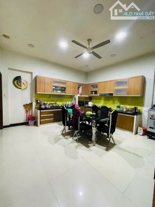 BÁN NHÀ 2 MẶT TIỀN KÊNH TIÊU - PHAN VĂN HỚN - HÓC MÔN 👉Chủ giảm 1.2 🧄 👉5x22m - 3 Tầng Đ - 2