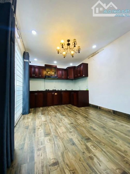 Nhà 330/1a Lê Hồng Phong Q10 5x10m 3L 3pn Nhà mới - 4
