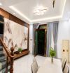 CHO THUÊ NHÀ 5 TẦNG TỰ KHOÁT - NGŨ HIỆP, FULL NỘI THẤT, 8 TRIỆU